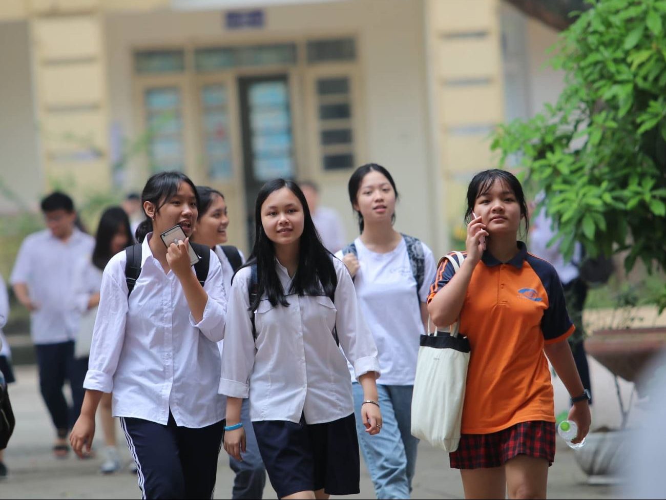 Đáp án đề thi vào lớp 10 năm 2020 môn Toán chuyên Khoa Học Xã hội & Nhân văn